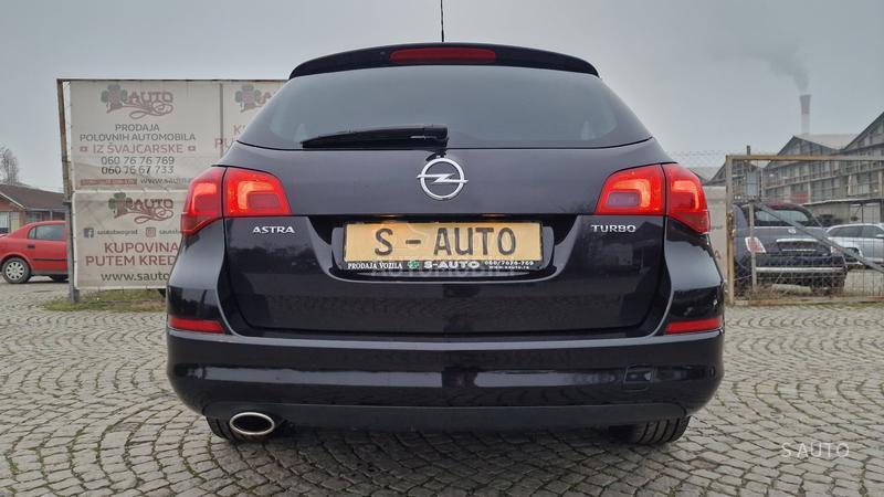 Opel Astra J KEDlTl BEZ UCESCA