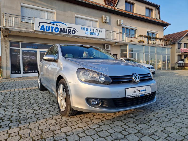 Volkswagen Golf 6 1.6 TDI N.A.V.III