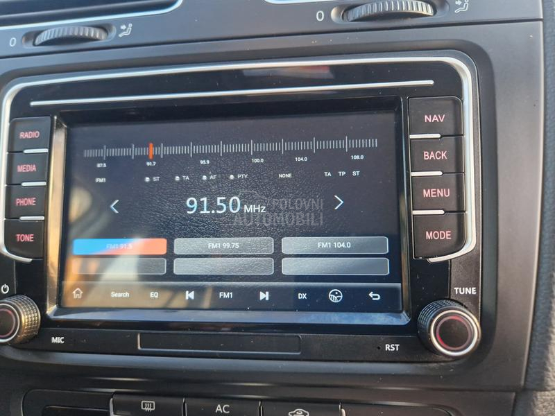 Volkswagen Golf 6 1.6 TDI N.A.V.III