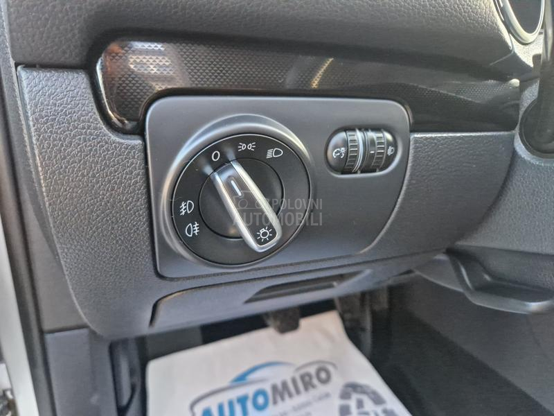 Volkswagen Golf 6 1.6 TDI N.A.V.III