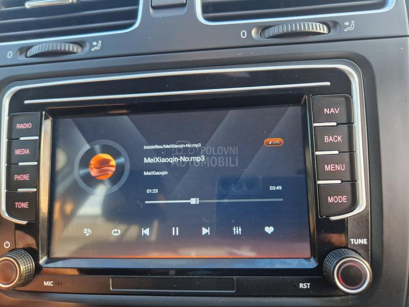 Volkswagen Golf 6 1.6 TDI N.A.V.III