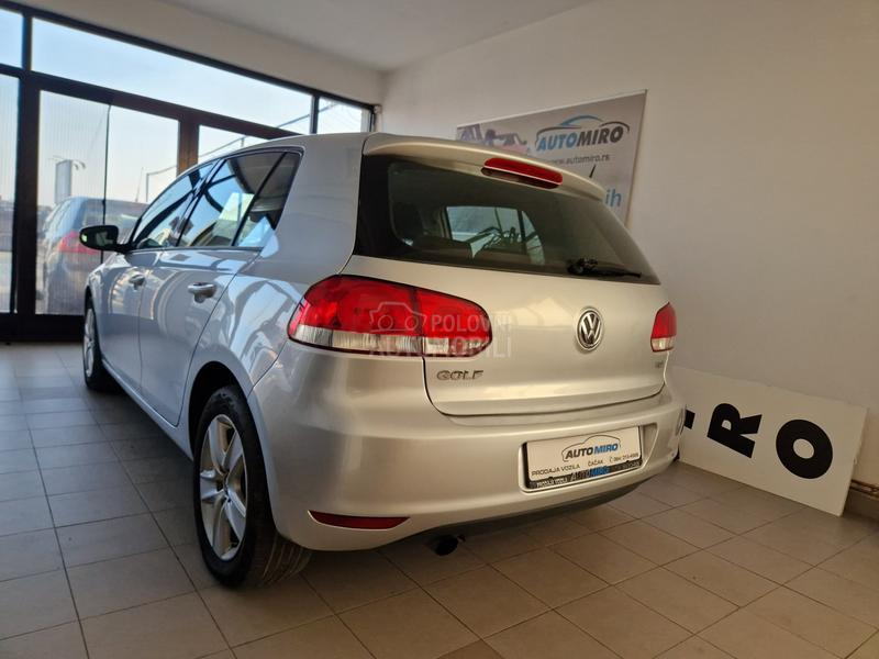 Volkswagen Golf 6 1.6 TDI N.A.V.III