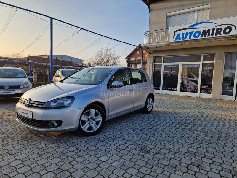 Volkswagen Golf 6 1.6 TDI N.A.V.III