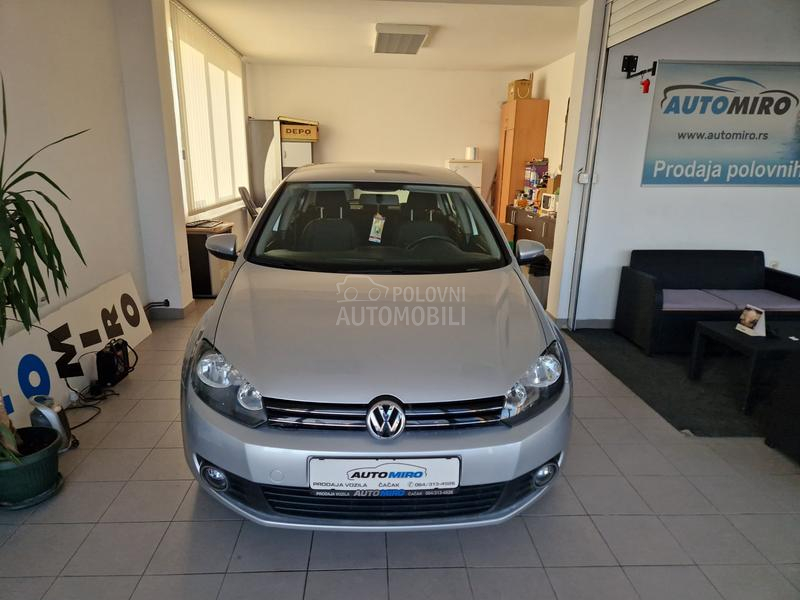 Volkswagen Golf 6 1.6 TDI N.A.V.III