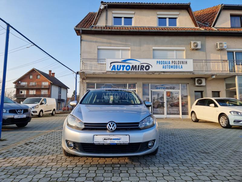 Volkswagen Golf 6 1.6 TDI N.A.V.III