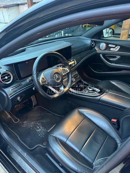 Mercedes Benz E 220 