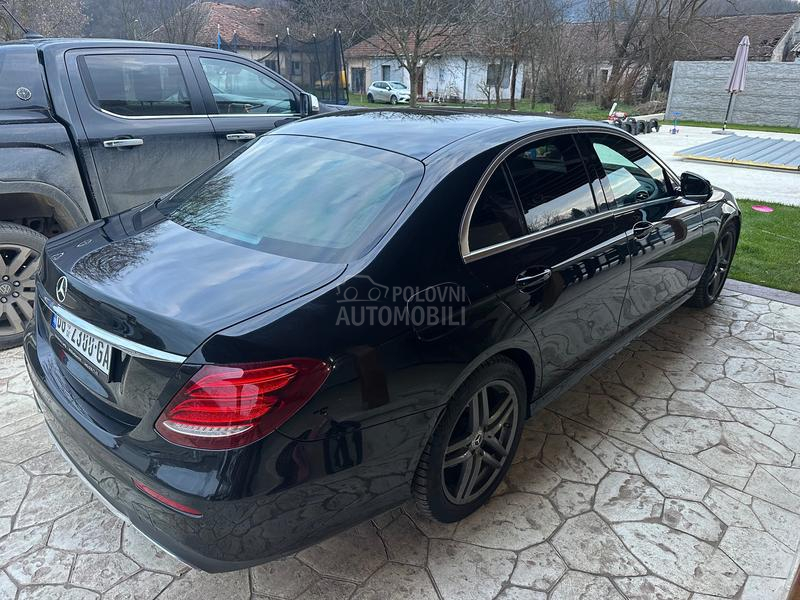 Mercedes Benz E 220 