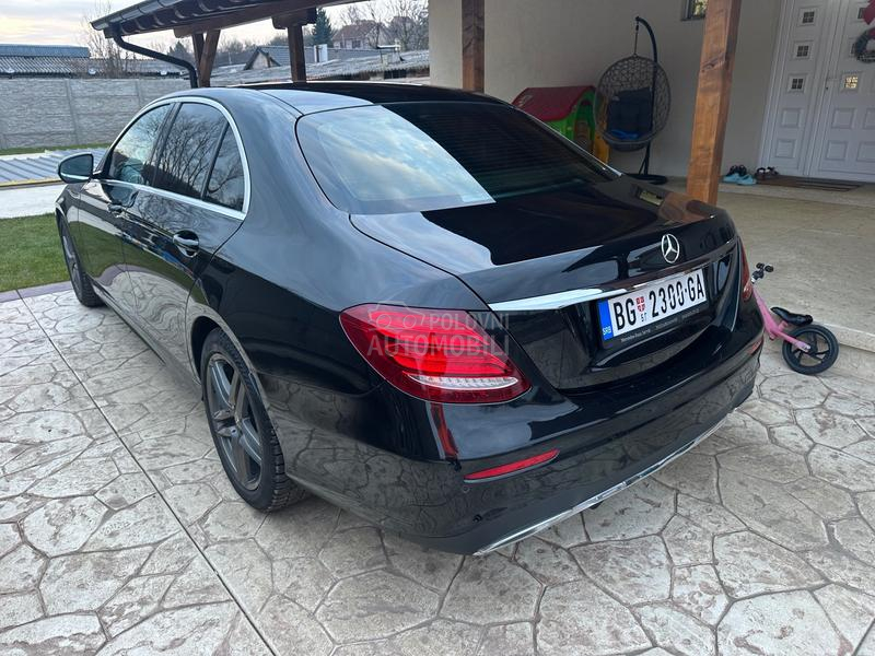Mercedes Benz E 220 
