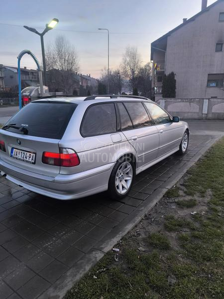 BMW 525 