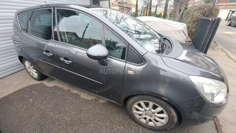 Opel Meriva Cosmo 1.7Cdti