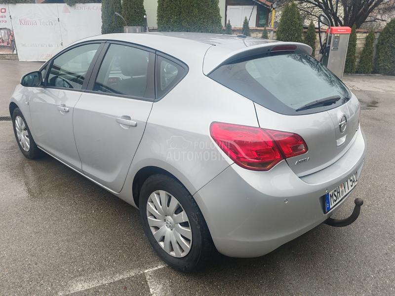 Opel Astra J 1.7 CDTI