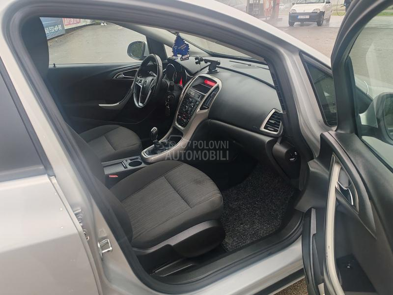 Opel Astra J 1.7 CDTI