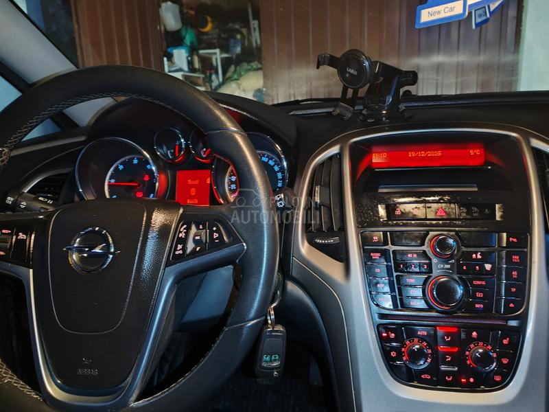 Opel Astra J 1.7 CDTI