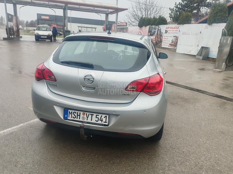 Opel Astra J 1.7 CDTI