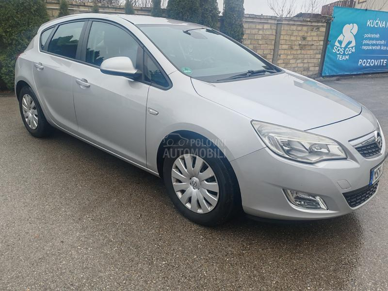 Opel Astra J 1.7 CDTI