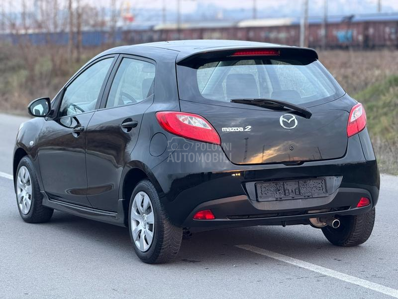 Mazda 2 1.5 SPORT SWlSS
