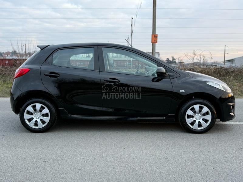 Mazda 2 1.5 SPORT SWlSS