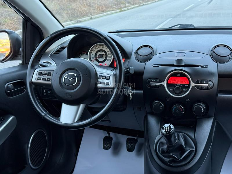 Mazda 2 1.5 SPORT SWlSS