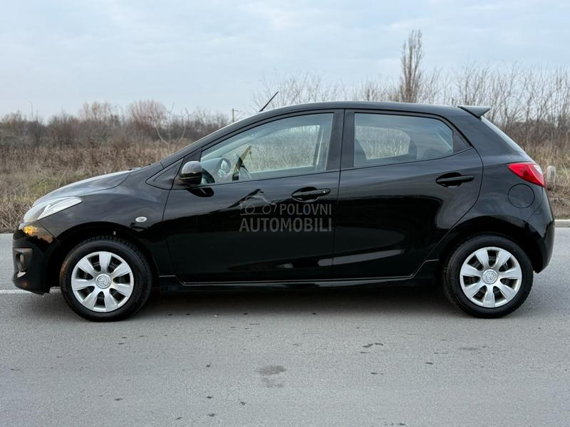 Mazda 2 1.5 SPORT SWlSS