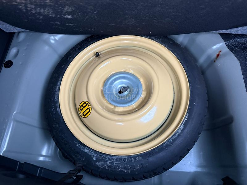 Mazda 2 1.5 SPORT SWlSS