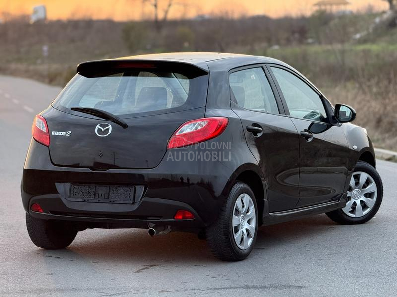 Mazda 2 1.5 SPORT SWlSS