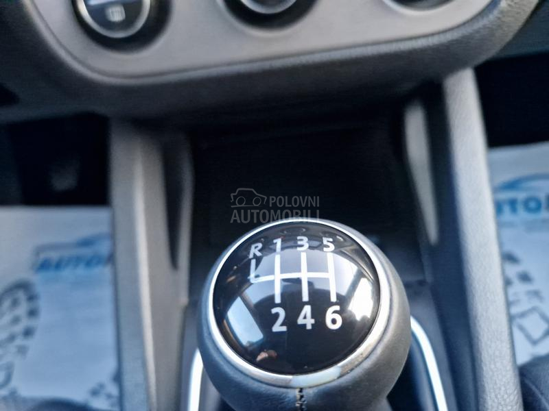 Volkswagen Golf 5 1.9 TDI 6  B.R.ZINA