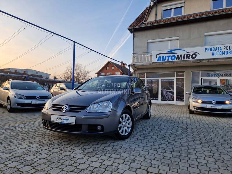 Volkswagen Golf 5 1.9 TDI 6  B.R.ZINA