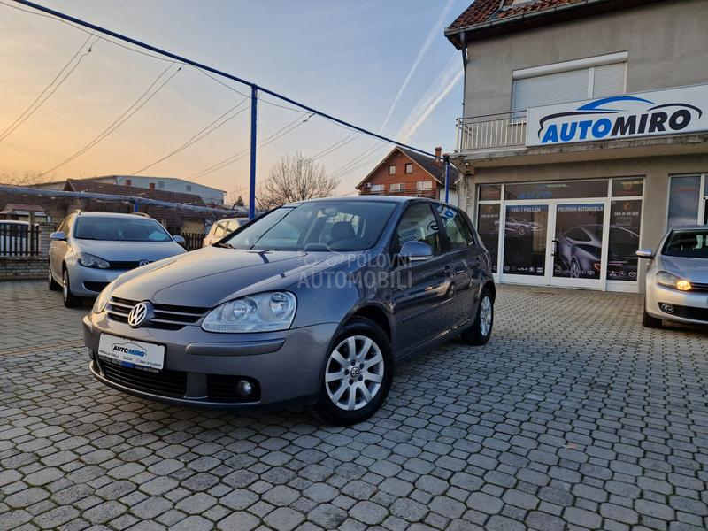 Volkswagen Golf 5 1.9 TDI 6  B.R.ZINA