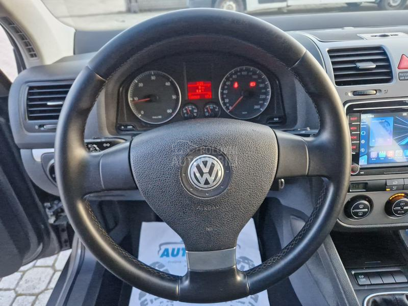 Volkswagen Golf 5 1.9 TDI 6  B.R.ZINA