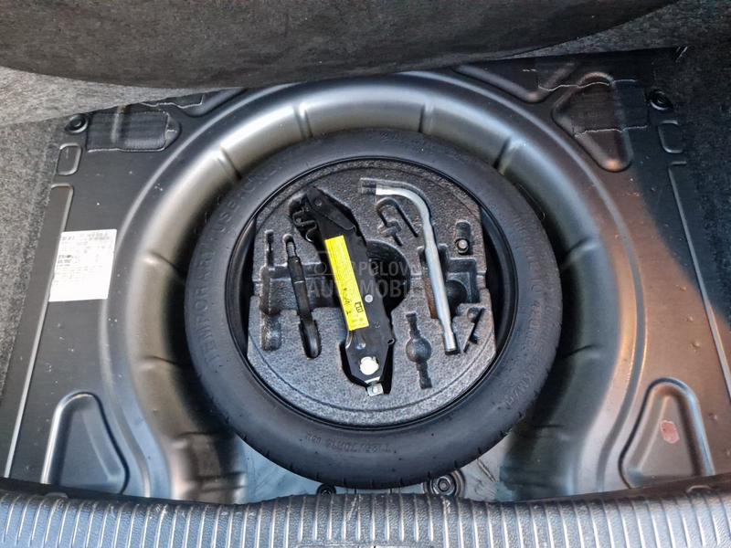 Volkswagen Golf 5 1.9 TDI 6  B.R.ZINA