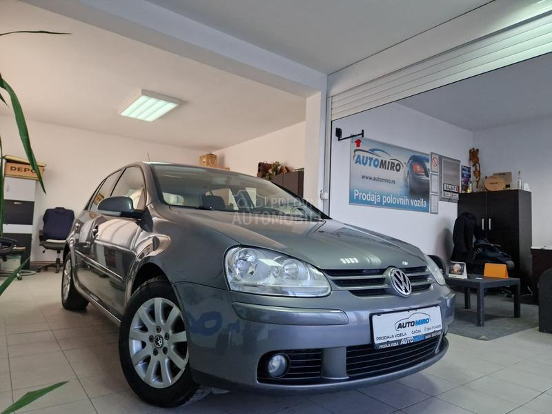 Volkswagen Golf 5 1.9 TDI 6  B.R.ZINA