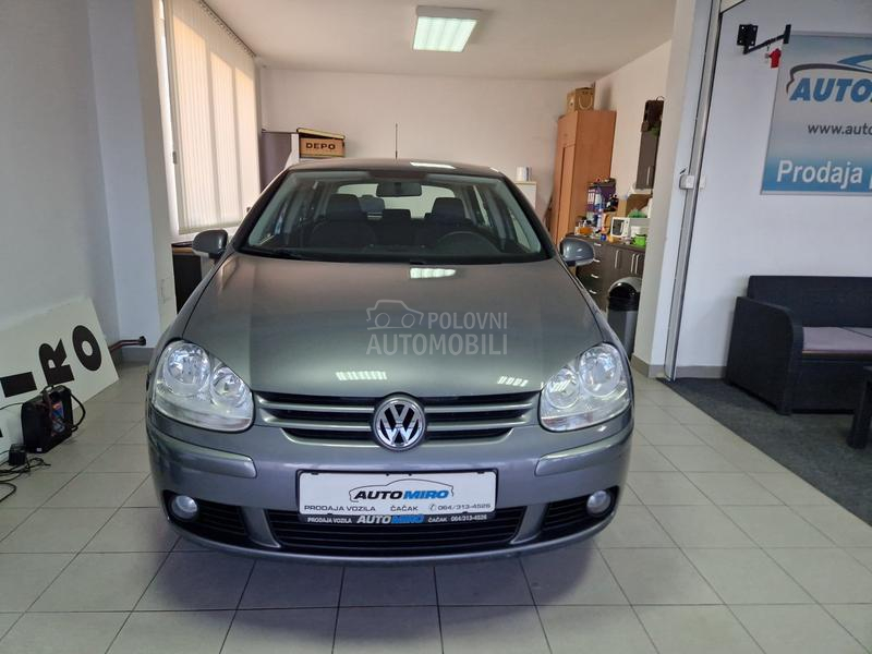 Volkswagen Golf 5 1.9 TDI 6  B.R.ZINA