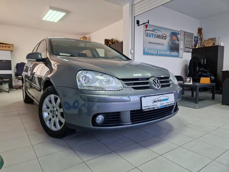Volkswagen Golf 5 1.9 TDI 6  B.R.ZINA