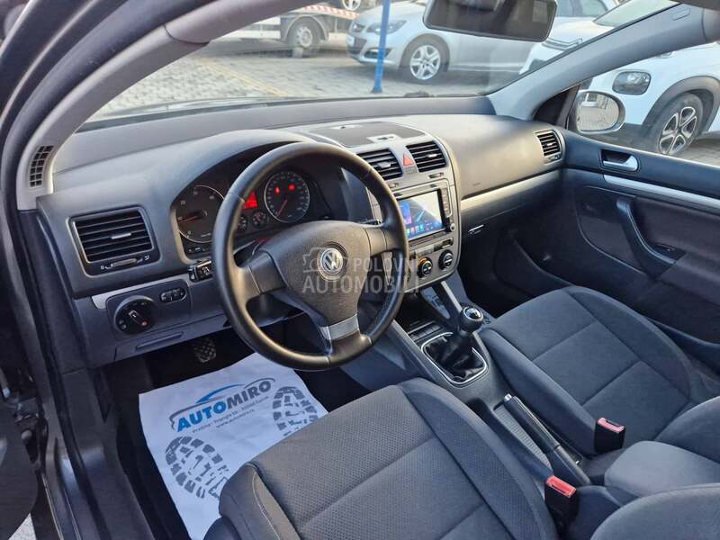 Volkswagen Golf 5 1.9 TDI 6  B.R.ZINA