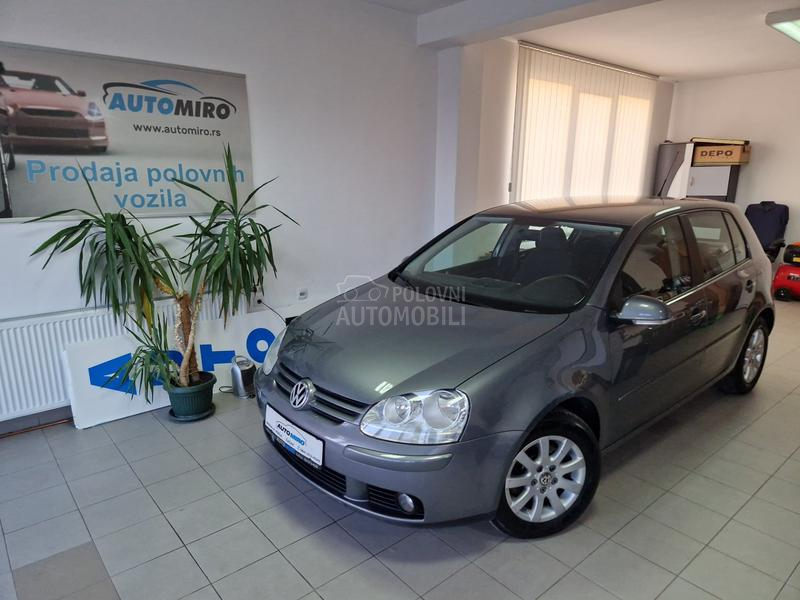 Volkswagen Golf 5 1.9 TDI 6  B.R.ZINA
