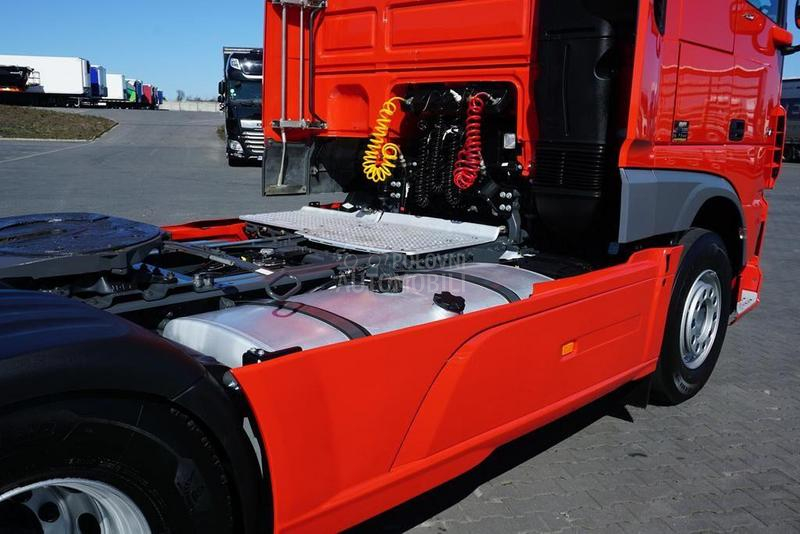 DAF 106 tegljač DOM1684