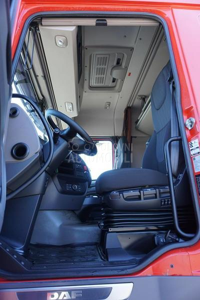 DAF 106 tegljač DOM1684