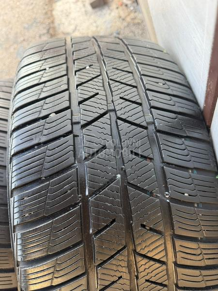 Barum 225/45 R17 Zimska