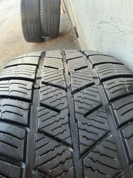 Barum 215/55 R17 Zimska