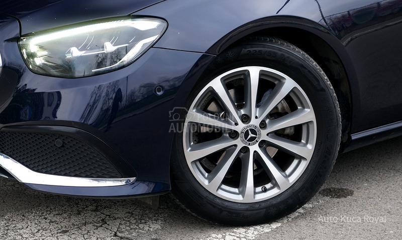 Mercedes Benz E 200 1.6D / AUT / REG /