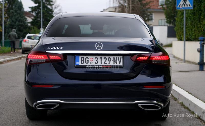 Mercedes Benz E 200 1.6D / AUT / REG /