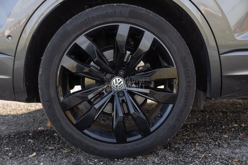 Volkswagen Touareg 3.0 R LINE 4MOTION