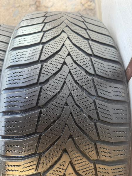 Nexen 225/55 R17 Zimska