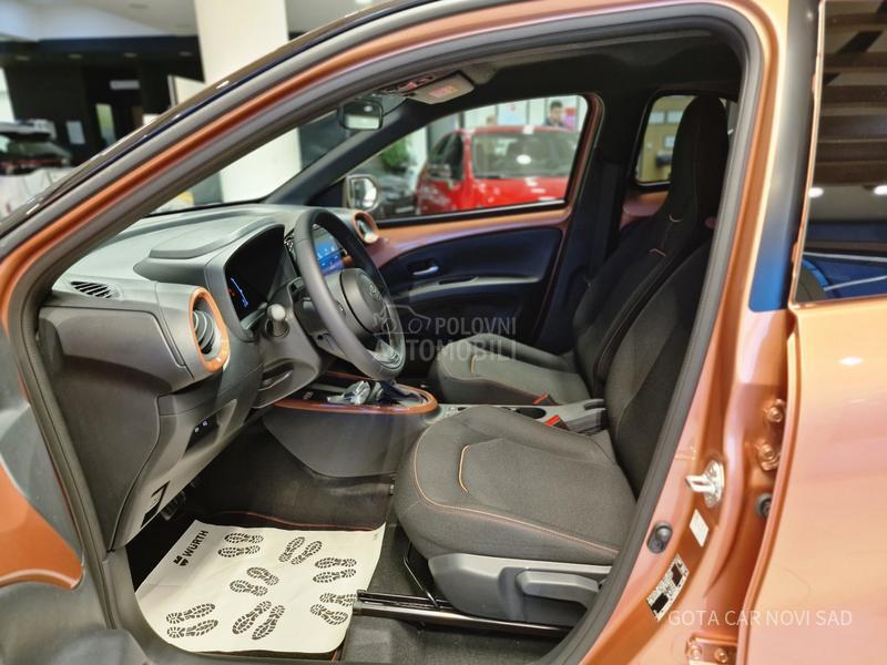 Toyota Aygo X 1.5 HEV  X-TREND