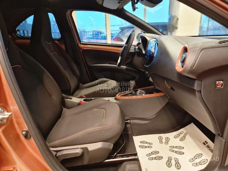 Toyota Aygo X 1.5 HEV  X-TREND