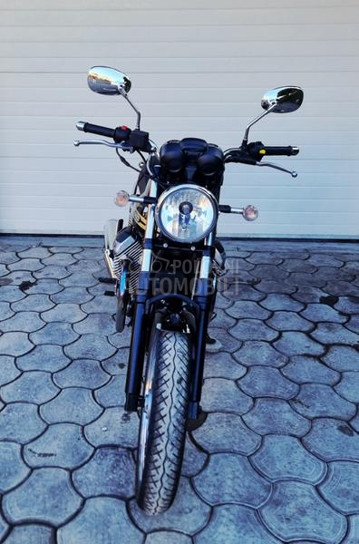 Moto Guzzi V7 Classic