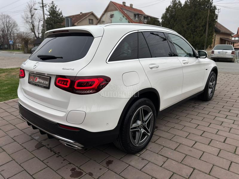 Mercedes Benz GLC 300 DE AMG VIRT AIR KAM
