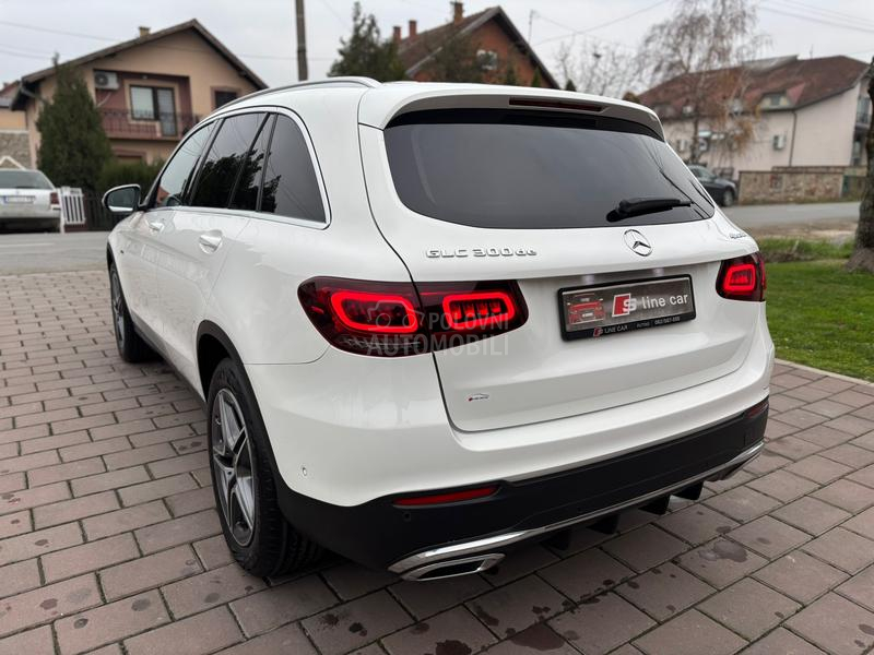 Mercedes Benz GLC 300 DE AMG VIRT AIR KAM
