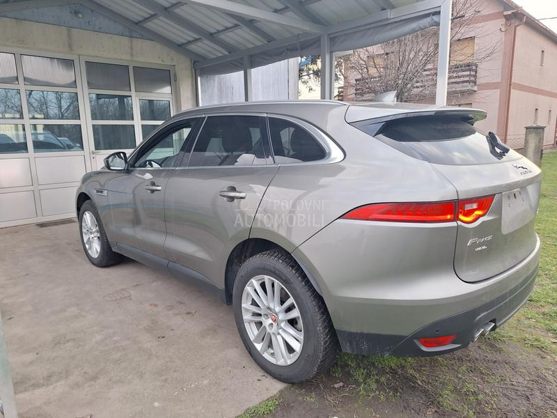 Jaguar F pace awd