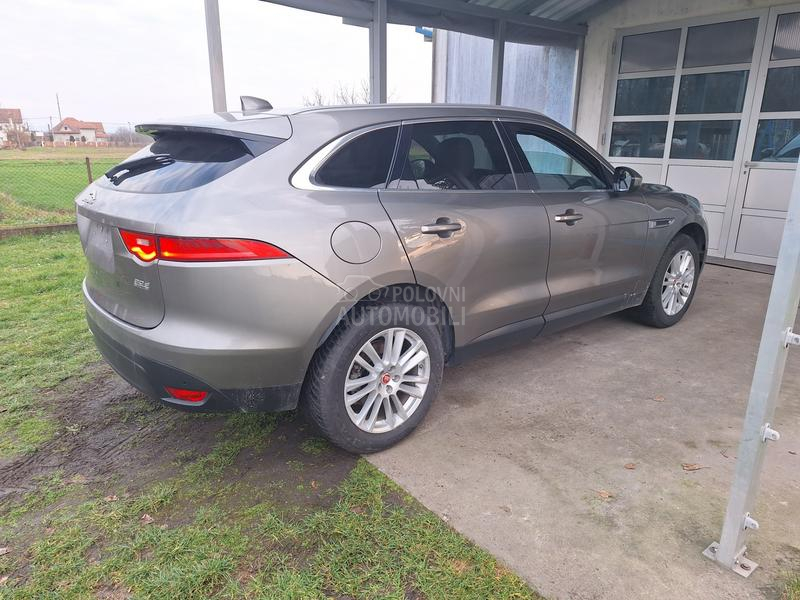 Jaguar F pace awd